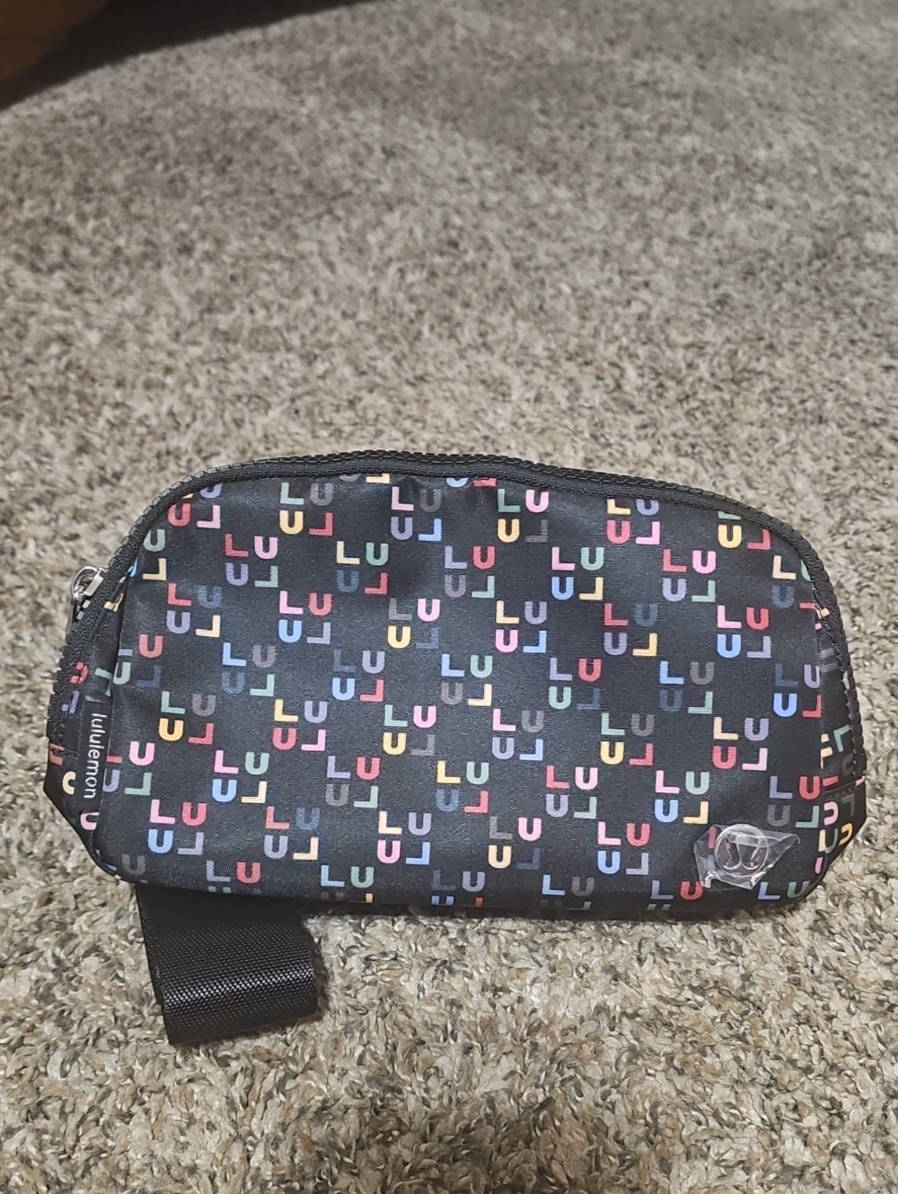 Lululemon Everywhere Belt Bag. Nwts, RARE, 1L! LULB/BLK/SLVR!
